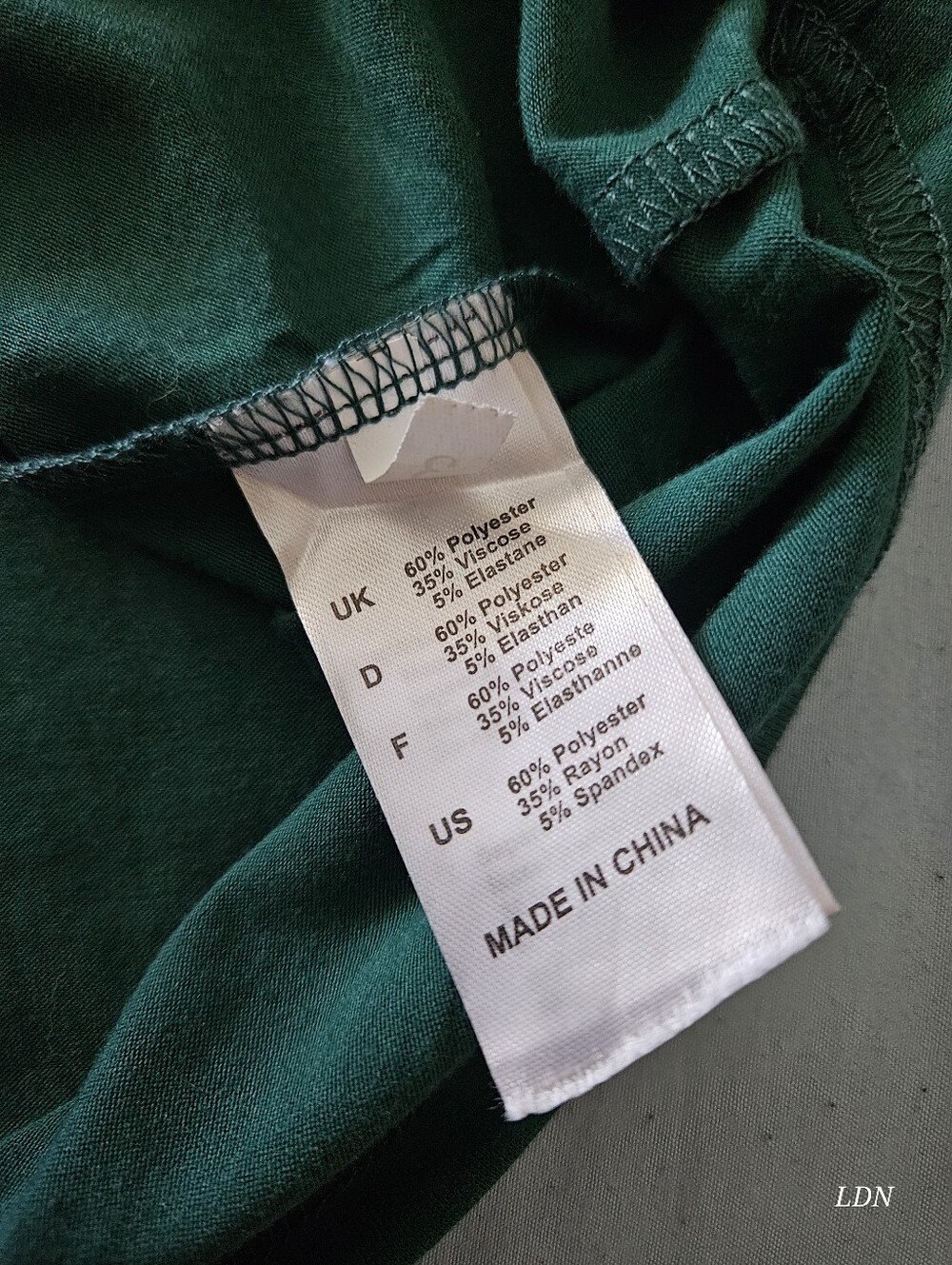 2 FOR $25🆕️Green V‑Neck Top with Sheer Puff Dot Sleeves - Picture 3 of 6